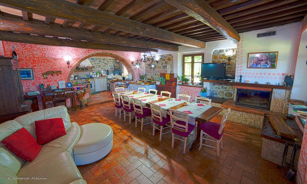 Agriturismo La Valle Degli Ulivi Semproniano Dış mekan fotoğraf